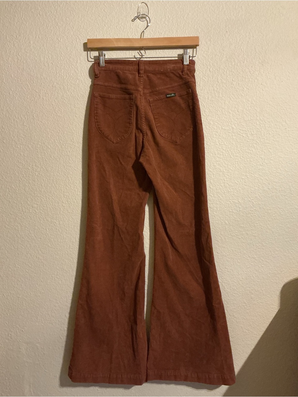 ROLLA'S High-Rise Flare Jeans in Chestnut - Picture 4 of 13